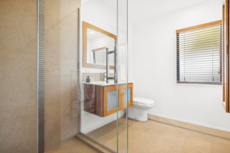 Photo of property in 5 Caversham Drive, Torbay, Auckland, 0630