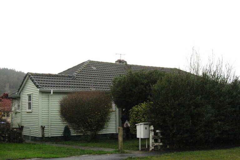 Photo of property in 5 Freyberg Avenue, Sawyers Bay, Port Chalmers, 9023