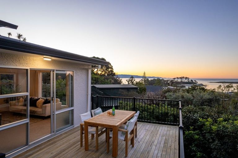Photo of property in 4 Malcolm Place, Britannia Heights, Nelson, 7010