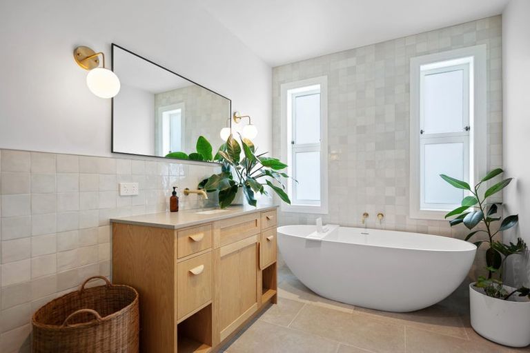 Photo of property in 438 Oaia Road, Muriwai, Waimauku, 0881