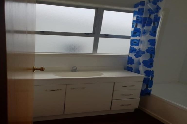 Photo of property in 32 Hall Street, Newtown, Wellington, 6021