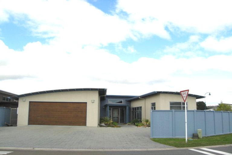 Photo of property in 2 Saltmarsh Close, Ohope, 3121