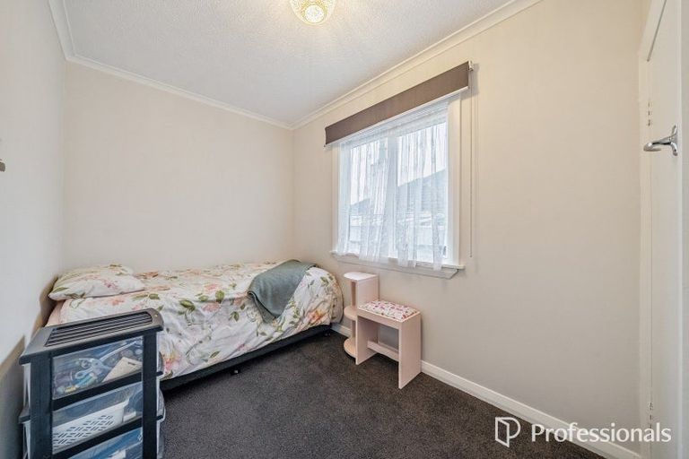 Photo of property in 45 Stanley Street, Wainuiomata, Lower Hutt, 5014