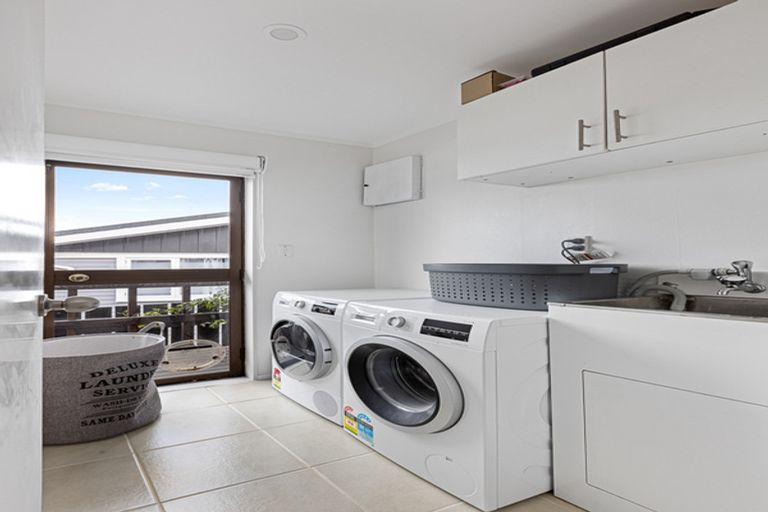 Photo of property in 1/13 Matipo Road, Te Atatu Peninsula, Auckland, 0610