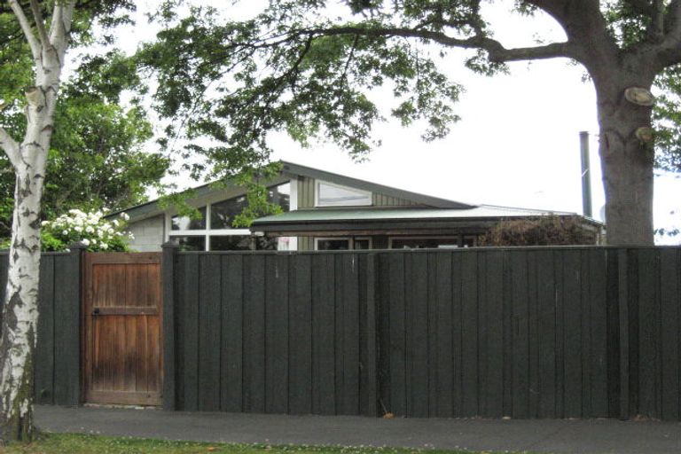 Photo of property in 9 Gainford Street, Avonhead, Christchurch, 8042