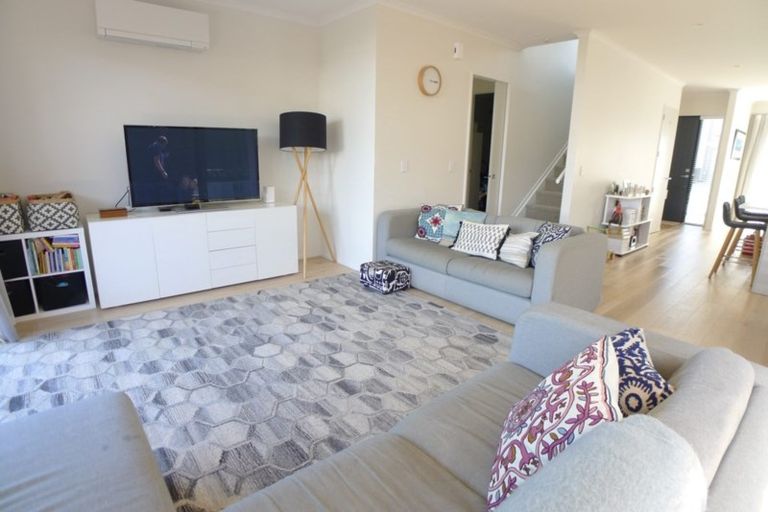 Photo of property in 11 Oioi Road, Hobsonville, Auckland, 0616