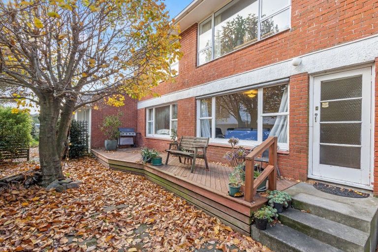 Photo of property in 2/19 Newbridge Place, Ilam, Christchurch, 8041