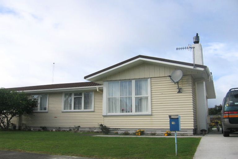 Photo of property in 14 Stephens Crescent, Highbury, Palmerston North, 4412