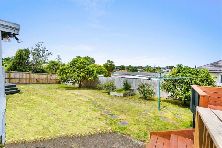 Photo of property in 95 Kervil Avenue, Te Atatu Peninsula, Auckland, 0610