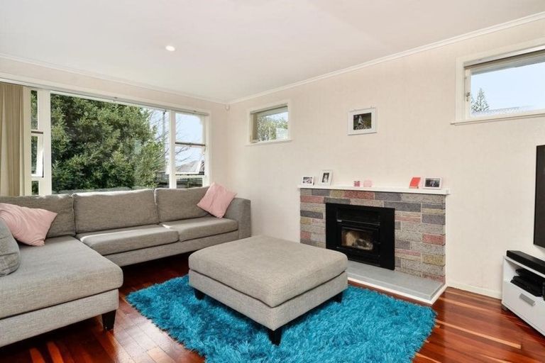 Photo of property in 74 Pooks Road, Ranui, Auckland, 0612