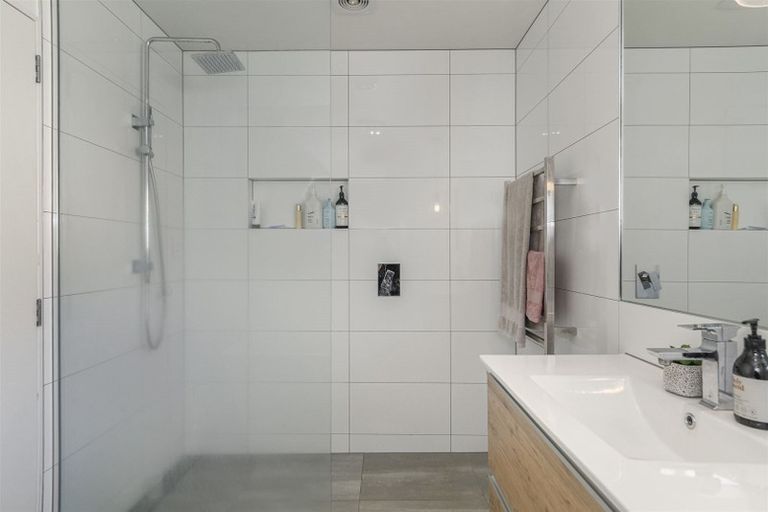 Photo of property in 26 Mamaku Rise, Welcome Bay, Tauranga, 3112