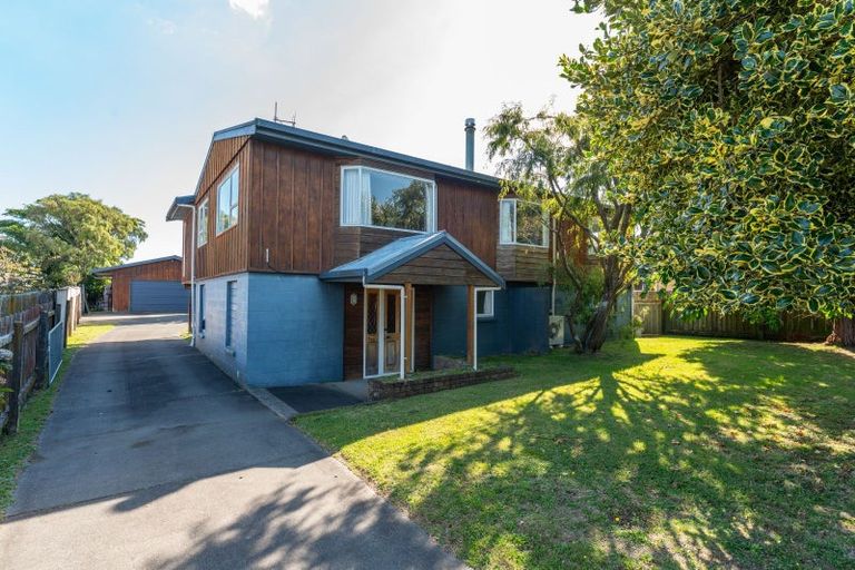Photo of property in 61 Hinekura Avenue, Taupo, 3330