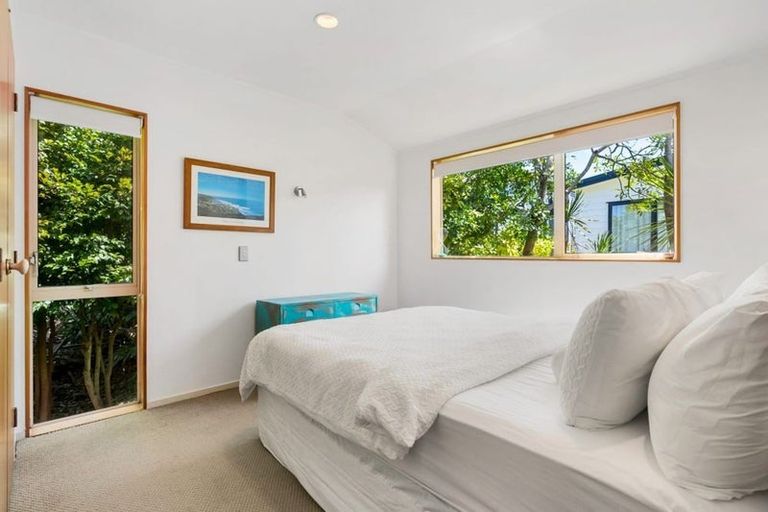 Photo of property in 1/28 Beulah Avenue, Rothesay Bay, Auckland, 0630