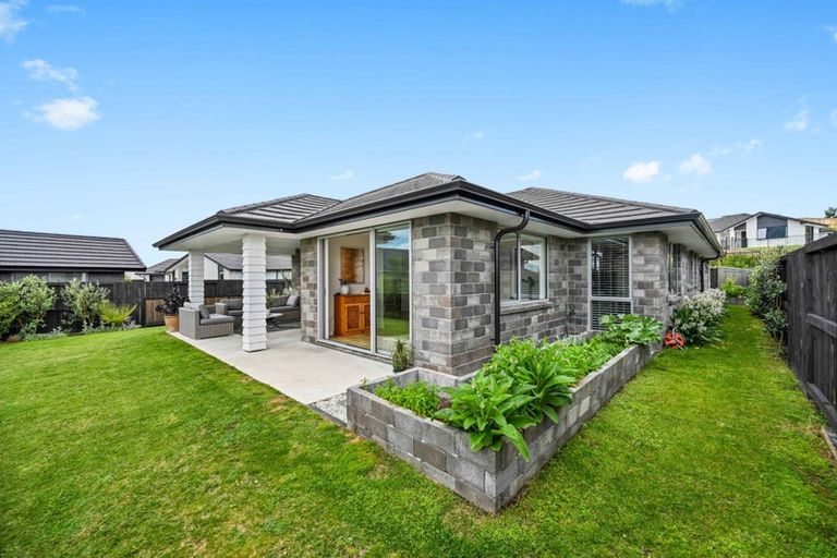 Photo of property in 18 Drower Glen, Flagstaff, Hamilton, 3210