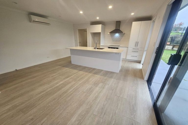 Photo of property in 12 Massee Way, Te Puke, 3119