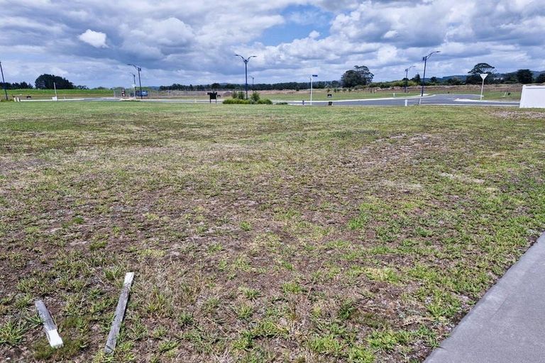 Photo of property in 70 Hauhou Lane, One Tree Point, Ruakaka, 0118