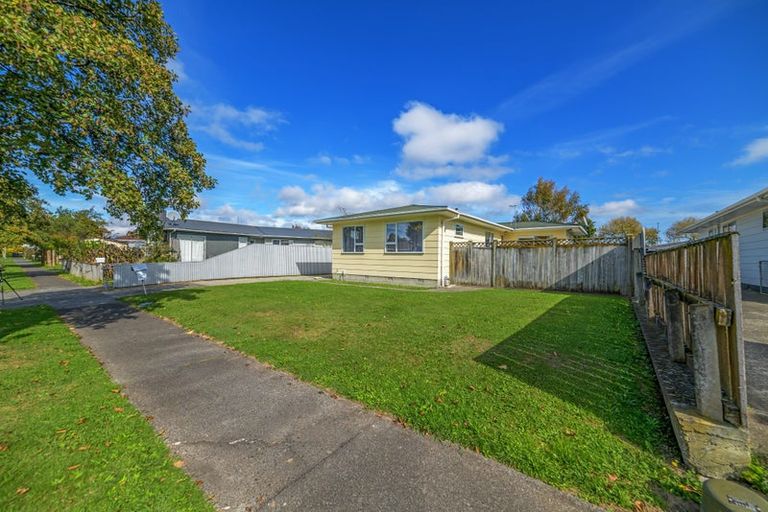 Photo of property in 18 Acacia Street, Kelvin Grove, Palmerston North, 4414