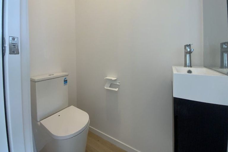 Photo of property in 27 Kamahi Place, Paraparaumu, 5032