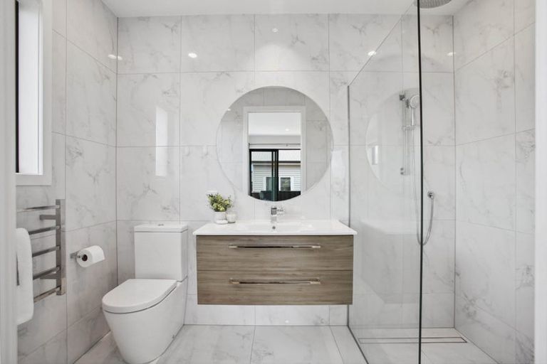 Photo of property in 138 Bucklands Beach Road, Bucklands Beach, Auckland, 2012