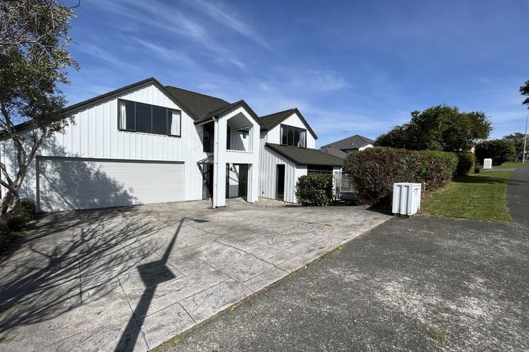 Photo of property in 66 Joseph Banks Drive, Whitby, Porirua, 5024