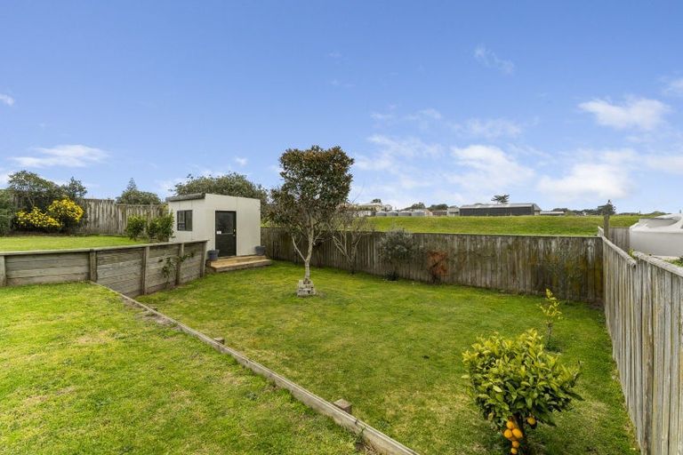 Photo of property in 10 Brendon Drive, Te Horo Beach, Otaki, 5581