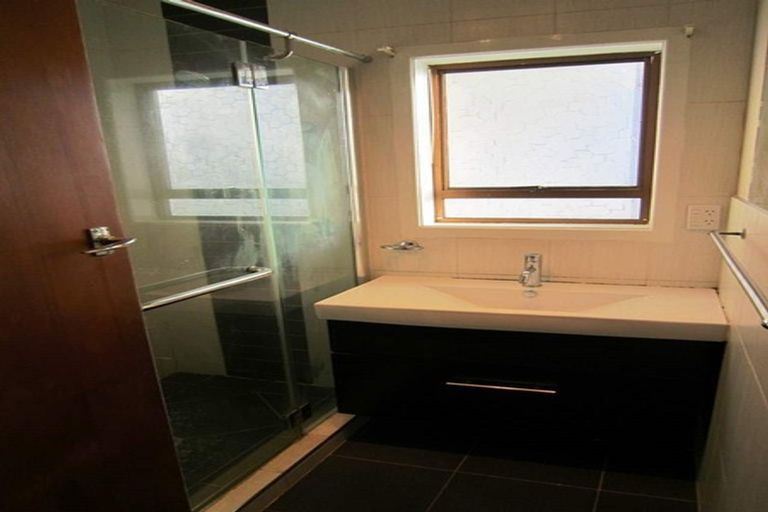 Photo of property in 50 Lyttelton Avenue, Forrest Hill, Auckland, 0620