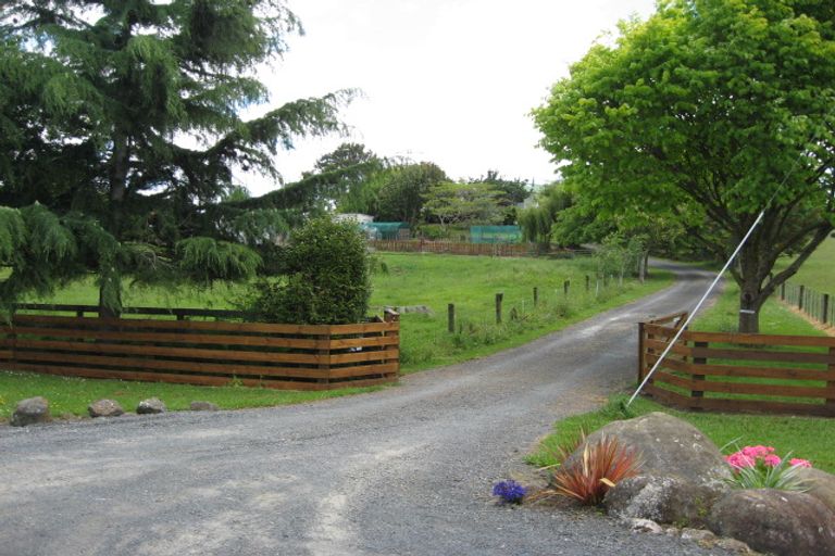 Photo of property in 105 Brookfield Road, Drury, 2577