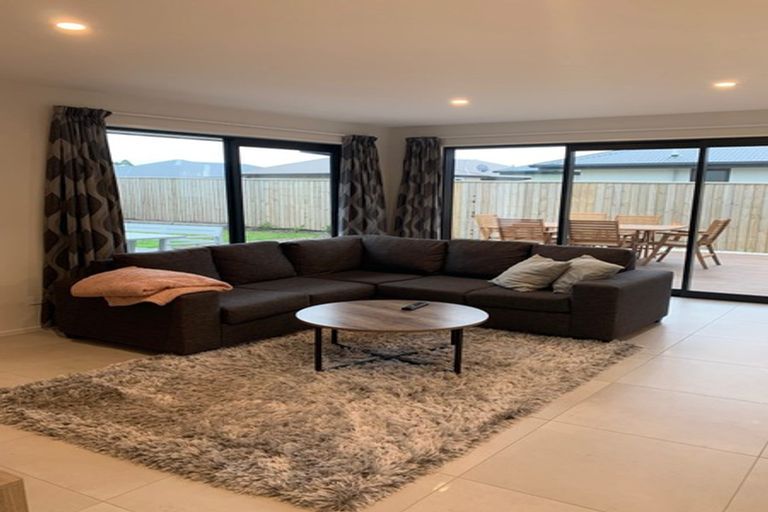 Photo of property in 12 Flock Street, Rolleston, 7615