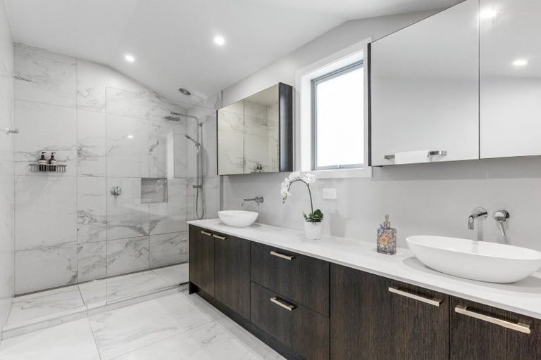 Photo of property in 1/3 Katui Street, Castor Bay, Auckland, 0620