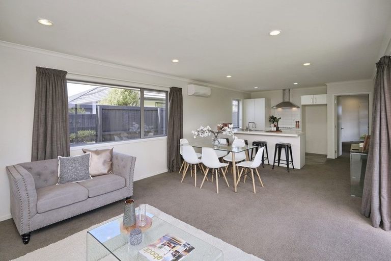 Photo of property in 39 Farnborough Way, Rolleston, 7615