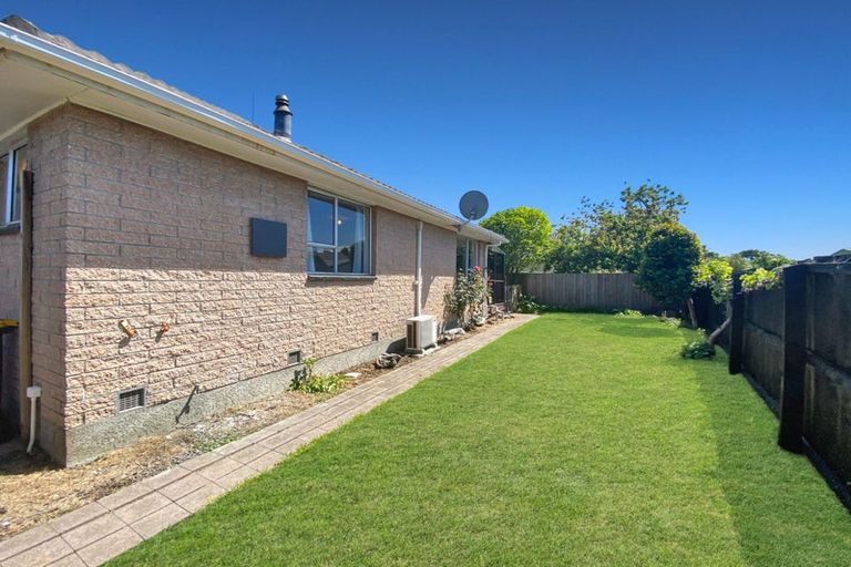 Photo of property in 2/17 Philomel Street, North New Brighton, Christchurch, 8083