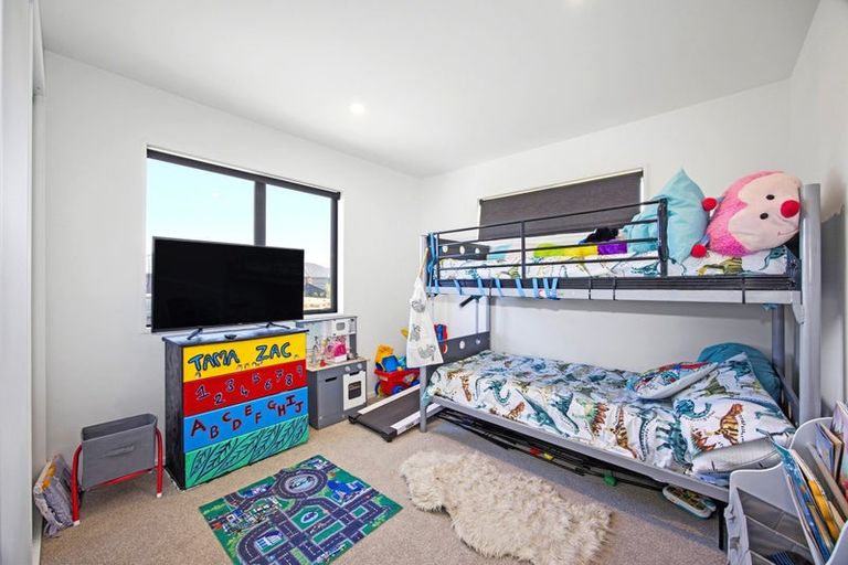Photo of property in 10 Poipoi Place, Aranui, Christchurch, 8061