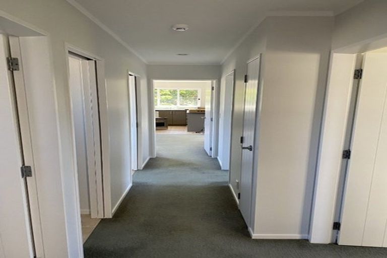 Photo of property in 18 Ngatitoa Street, Tawa, Wellington, 5028