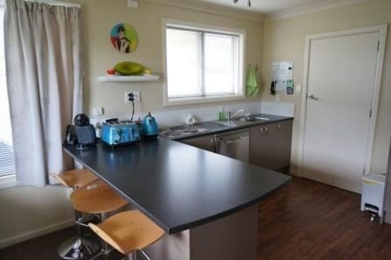 Photo of property in 14 Fraser Place, Rangiora, 7400