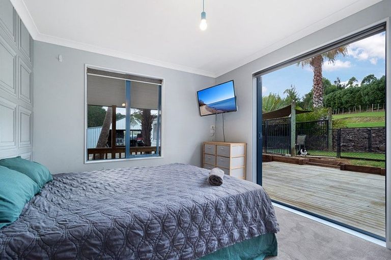 Photo of property in 141 Mangakura Road, Helensville, 0875