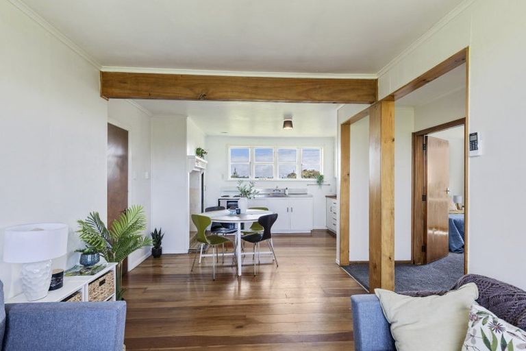 Photo of property in 260 Main North Road, Motunui, Waitara, 4383