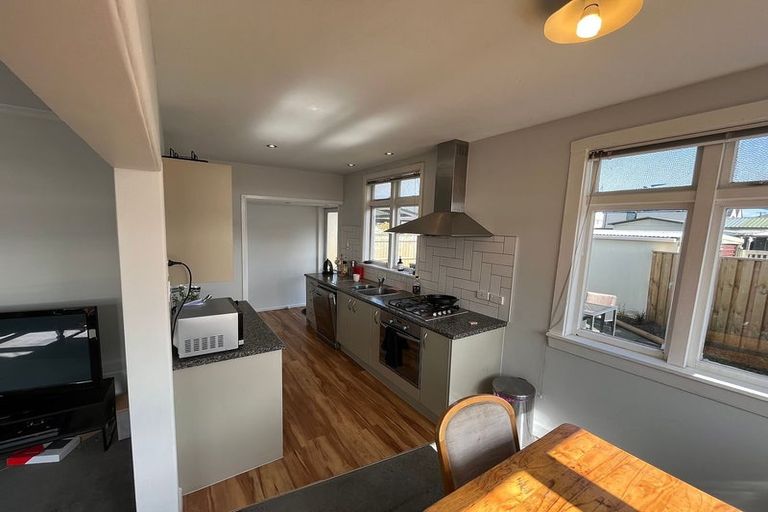 Photo of property in 67 Geraldine Street, Edgeware, Christchurch, 8013