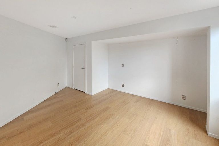 Photo of property in 34 Sheridan Terrace, Johnsonville, Wellington, 6037