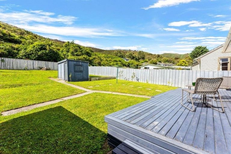 Photo of property in 198 Waddington Drive, Naenae, Lower Hutt, 5011