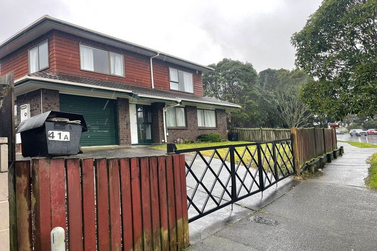Photo of property in 1/41 College Road, Northcote, Auckland, 0627