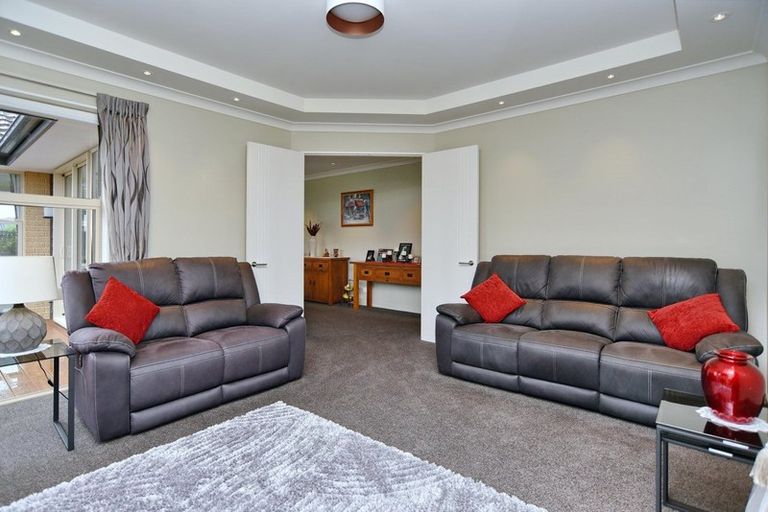 Photo of property in 12 Hamlett Drive, Woodend, 7610