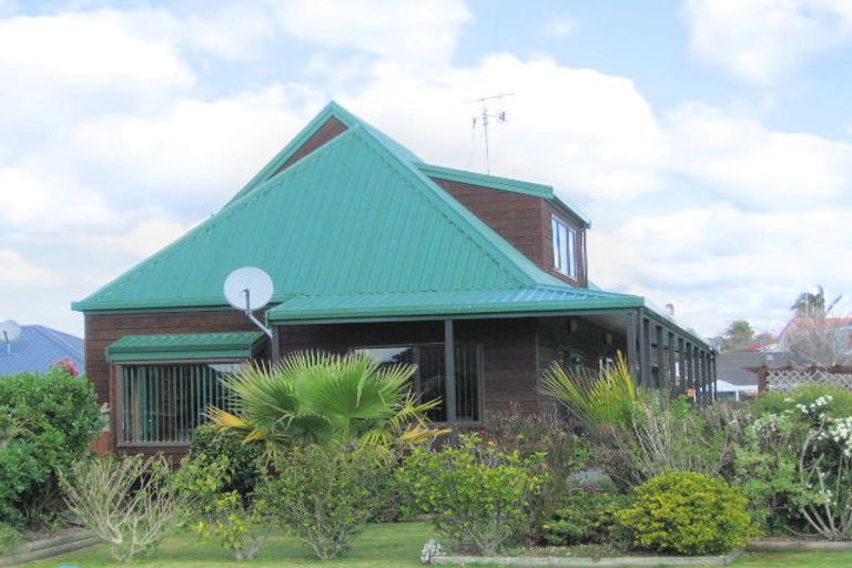 Photo of property in 65 Russley Drive, Mount Maunganui, 3116