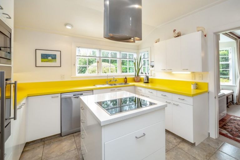 Photo of property in 17 Jellicoe Street, Greytown, 5712