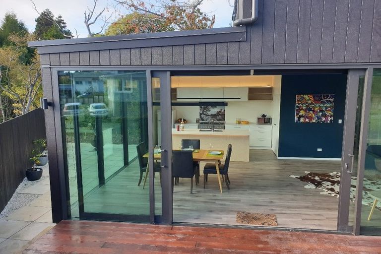 Photo of property in 20 De Val Drive, Titirangi, Auckland, 0604