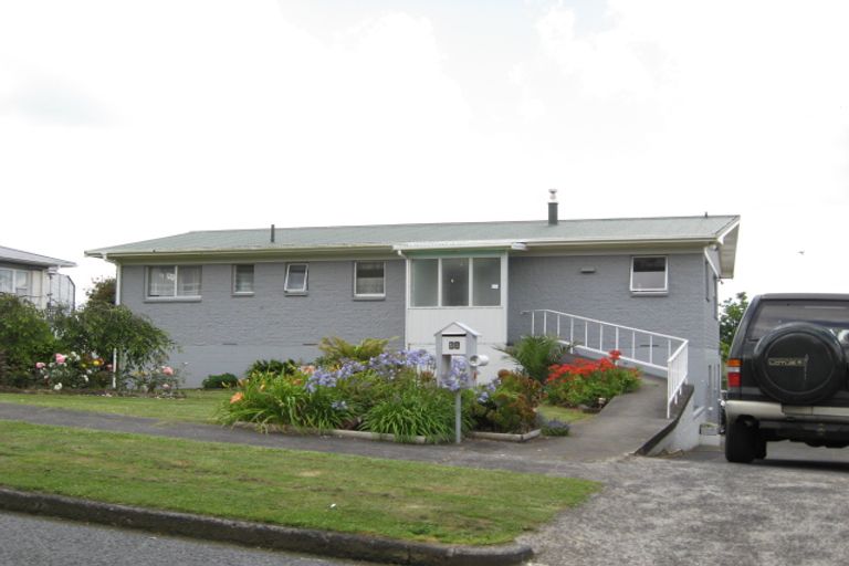 Photo of property in 11 Hamlet Place, Pukekohe, 2120