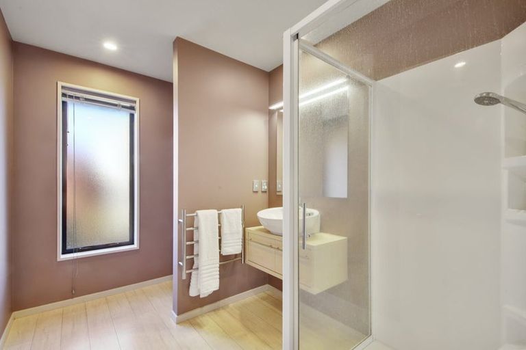 Photo of property in 6 Zuppicich Lane, Woodend, 7610