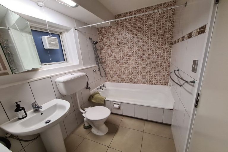 Photo of property in 116f5 Mairangi Road, Wilton, Wellington, 6012