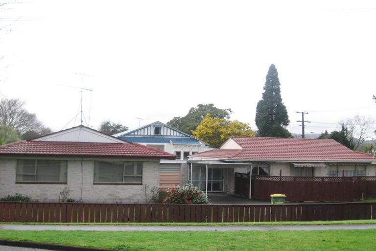 Photo of property in 2/32 Opaheke Road, Papakura, 2110