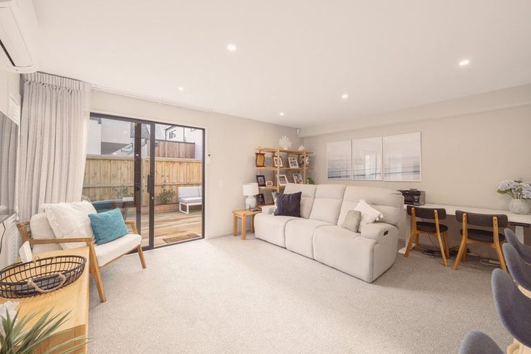 Photo of property in 6b Rawhiti Avenue, New Brighton, Christchurch, 8083