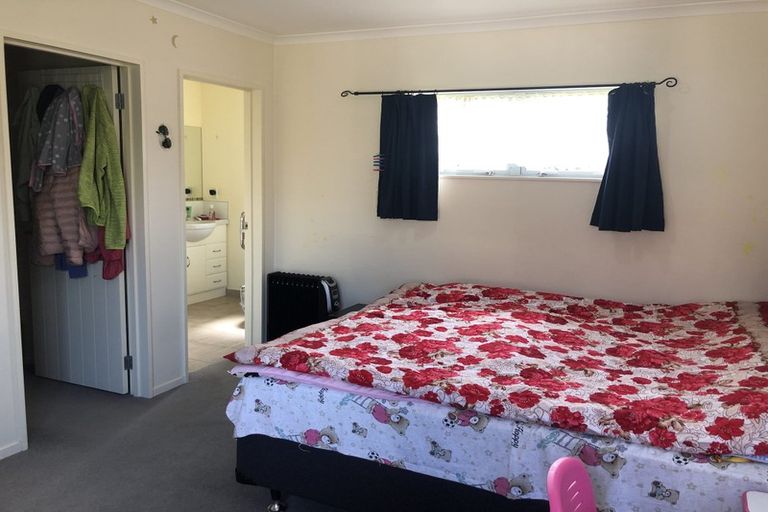 Photo of property in 2 Landmark Court, Huntington, Hamilton, 3210